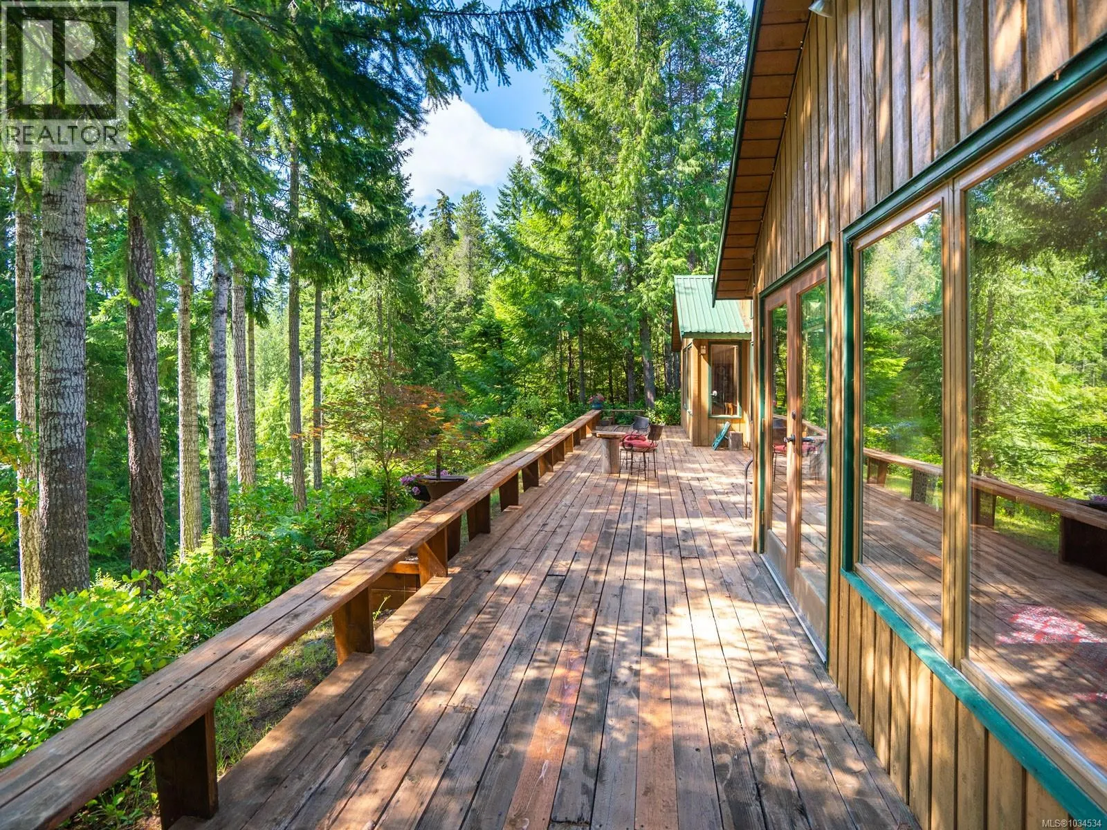 1055 Spider Lake Rd