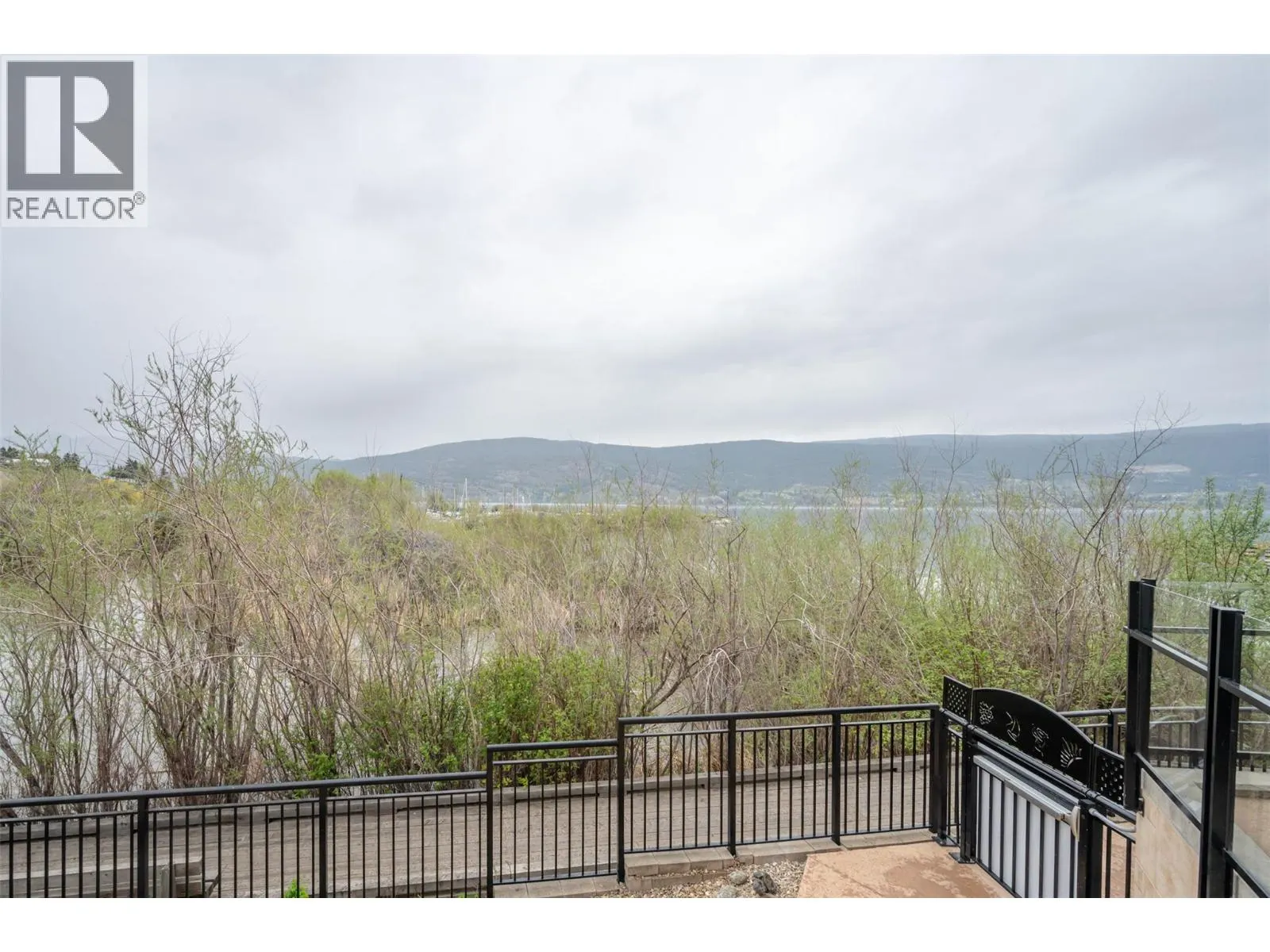 13011 Lakeshore Drive Unit# 105