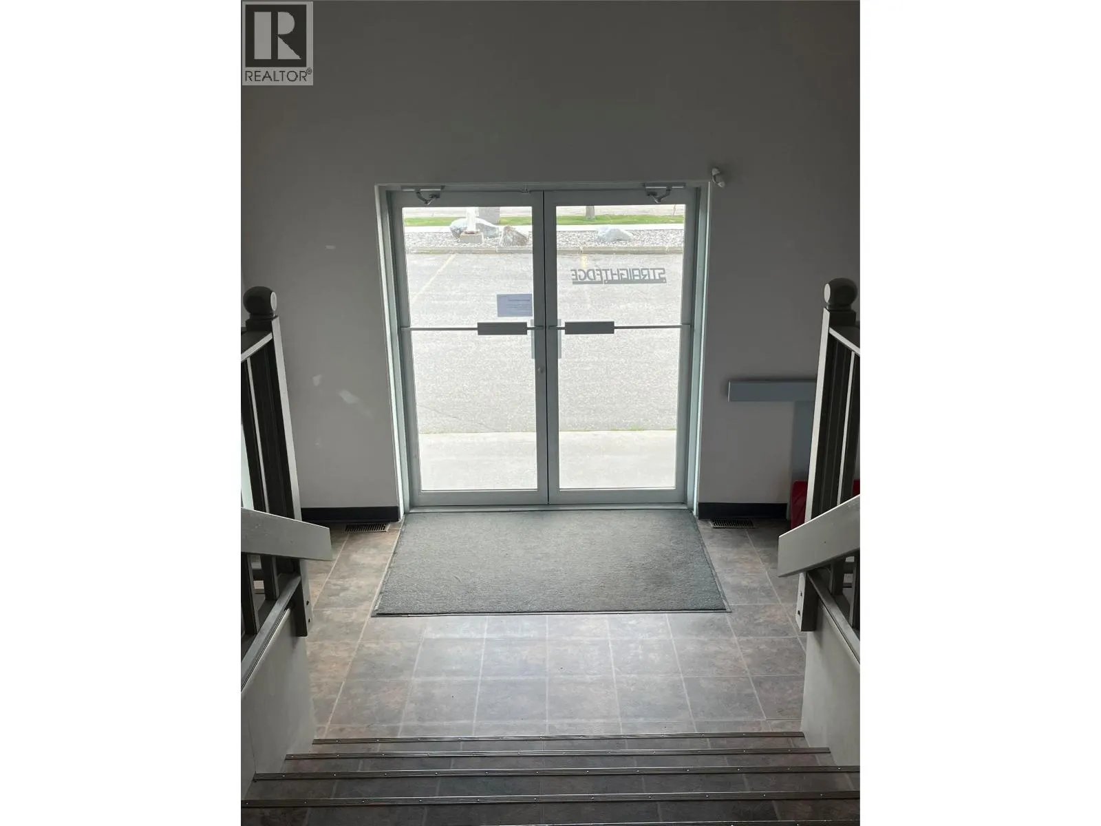 5101 25 Avenue Unit# Main floor