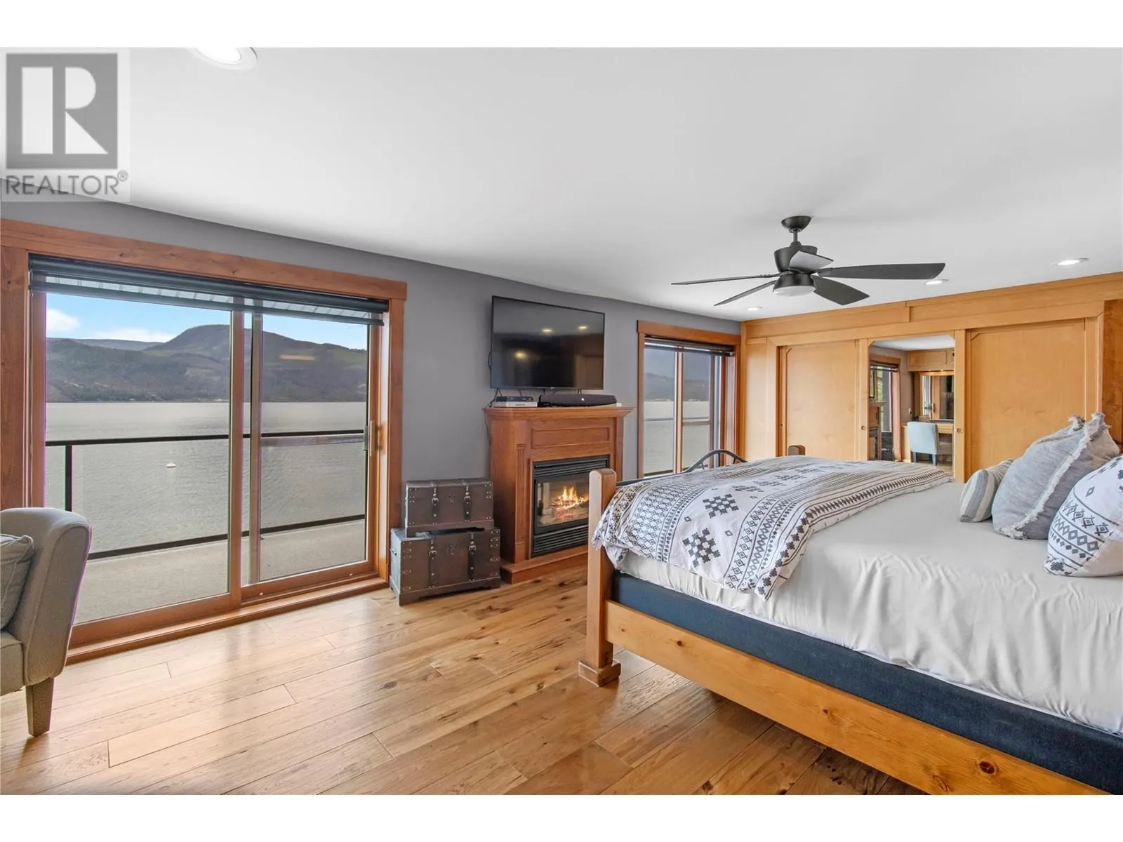 2609 Eagle Bay Road