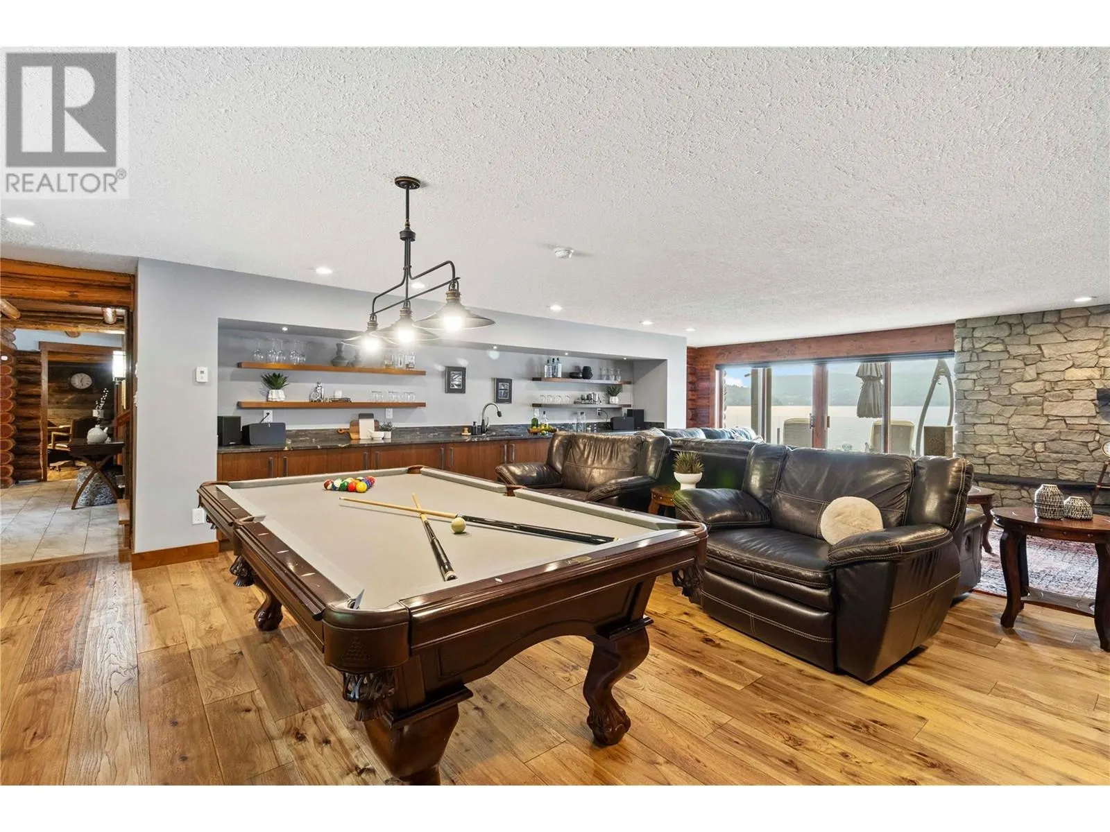 2609 Eagle Bay Road