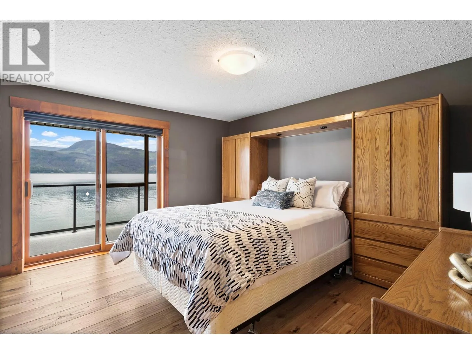 2609 Eagle Bay Road