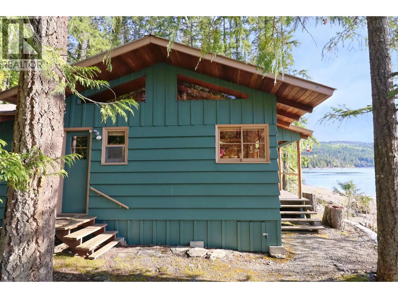 6111 & 6135 Eagle Bay Road