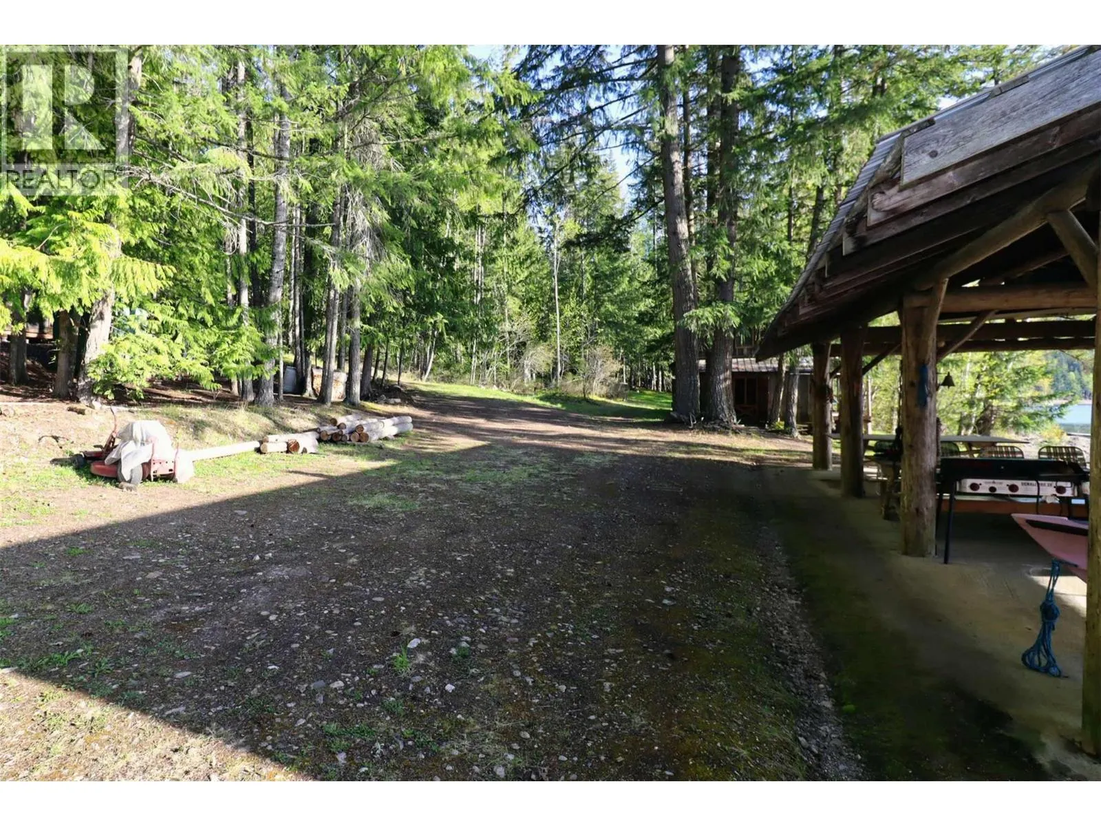 6111 & 6135 Eagle Bay Road
