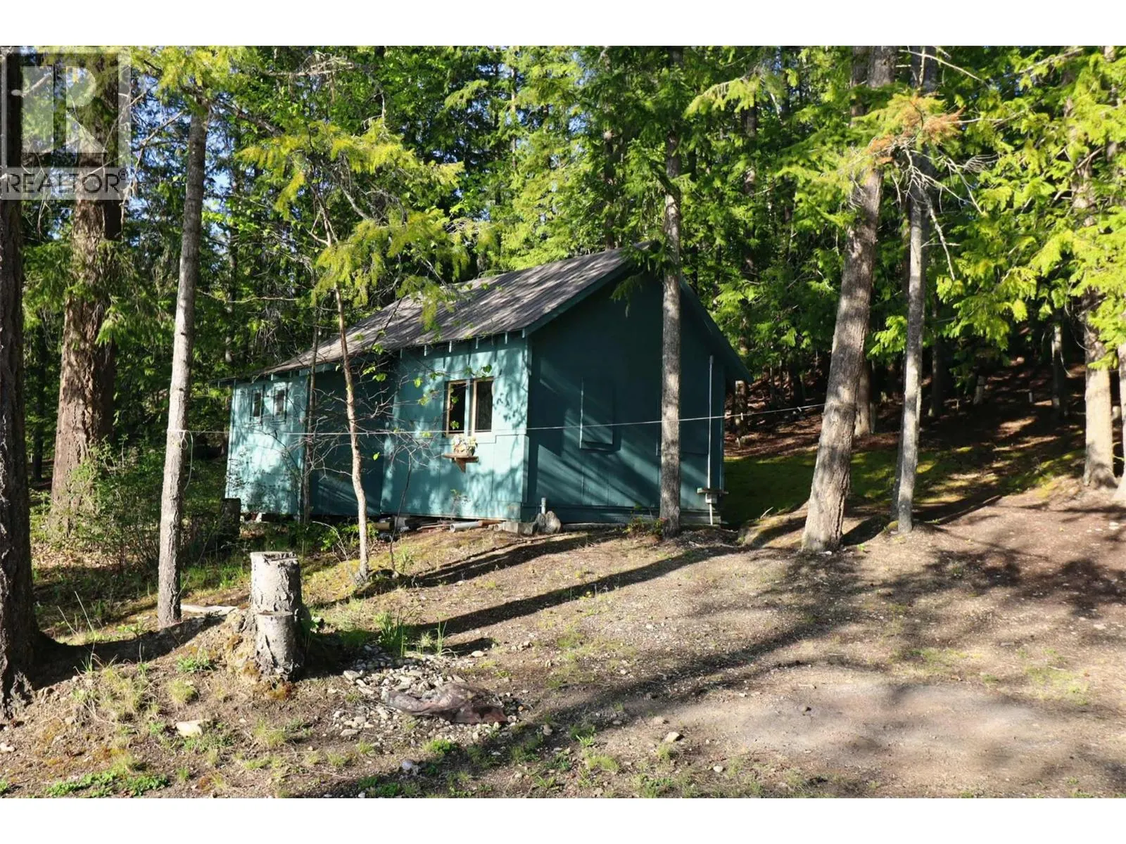 6111 & 6135 Eagle Bay Road