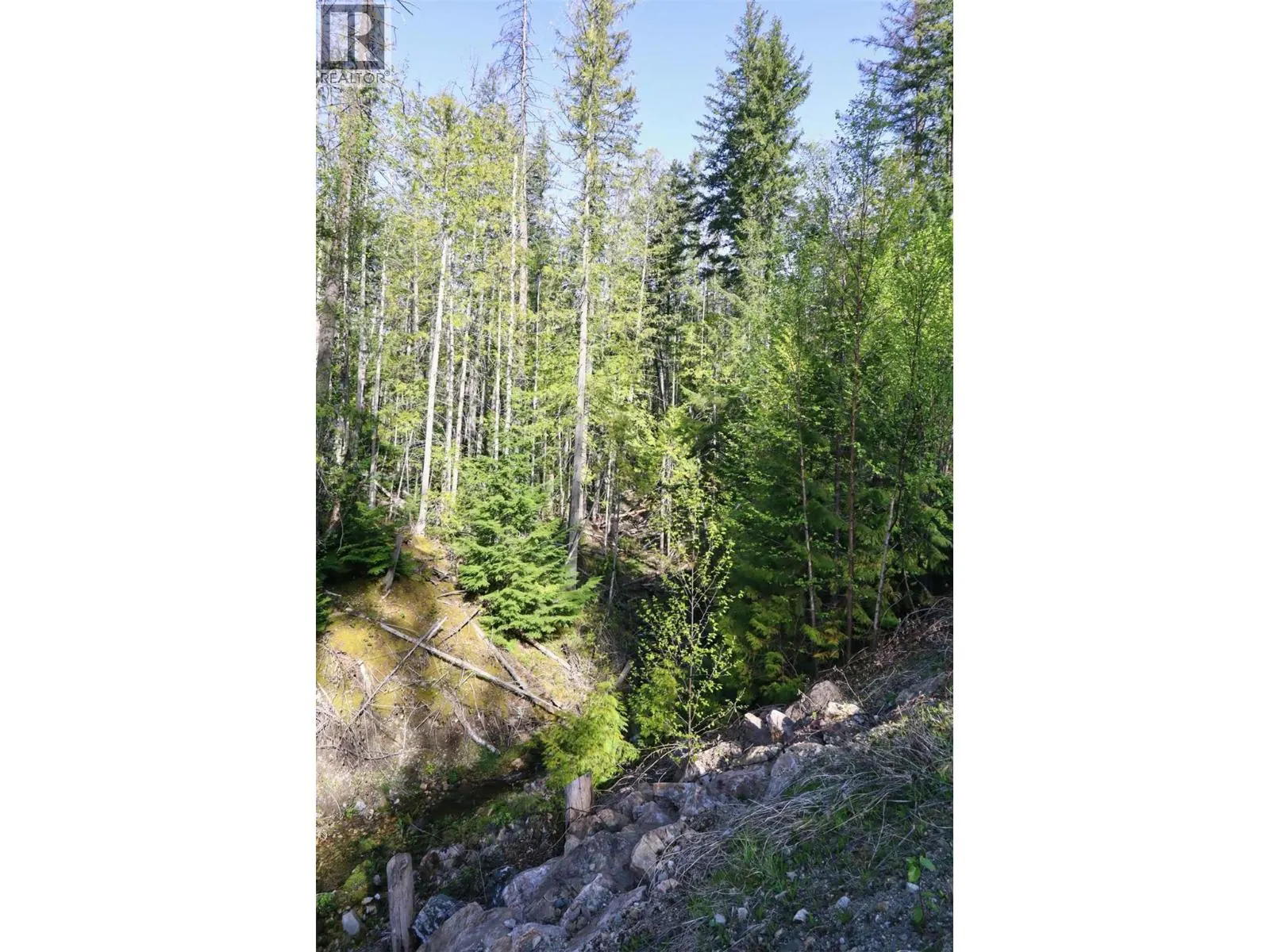 6111 & 6135 Eagle Bay Road