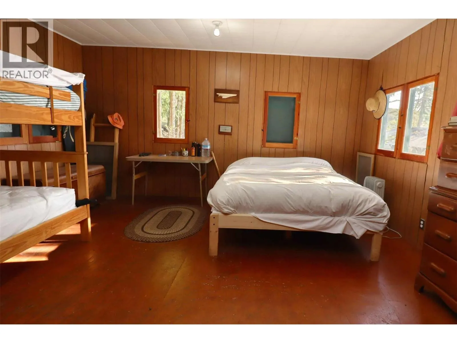 6111 & 6135 Eagle Bay Road