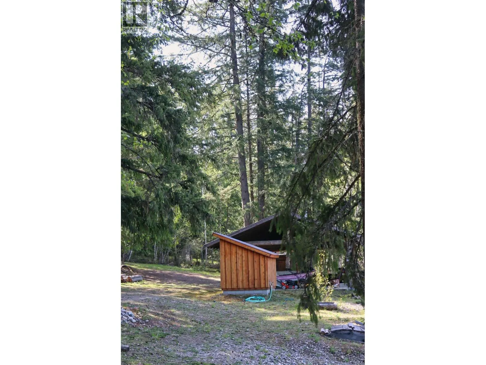 6111 & 6135 Eagle Bay Road