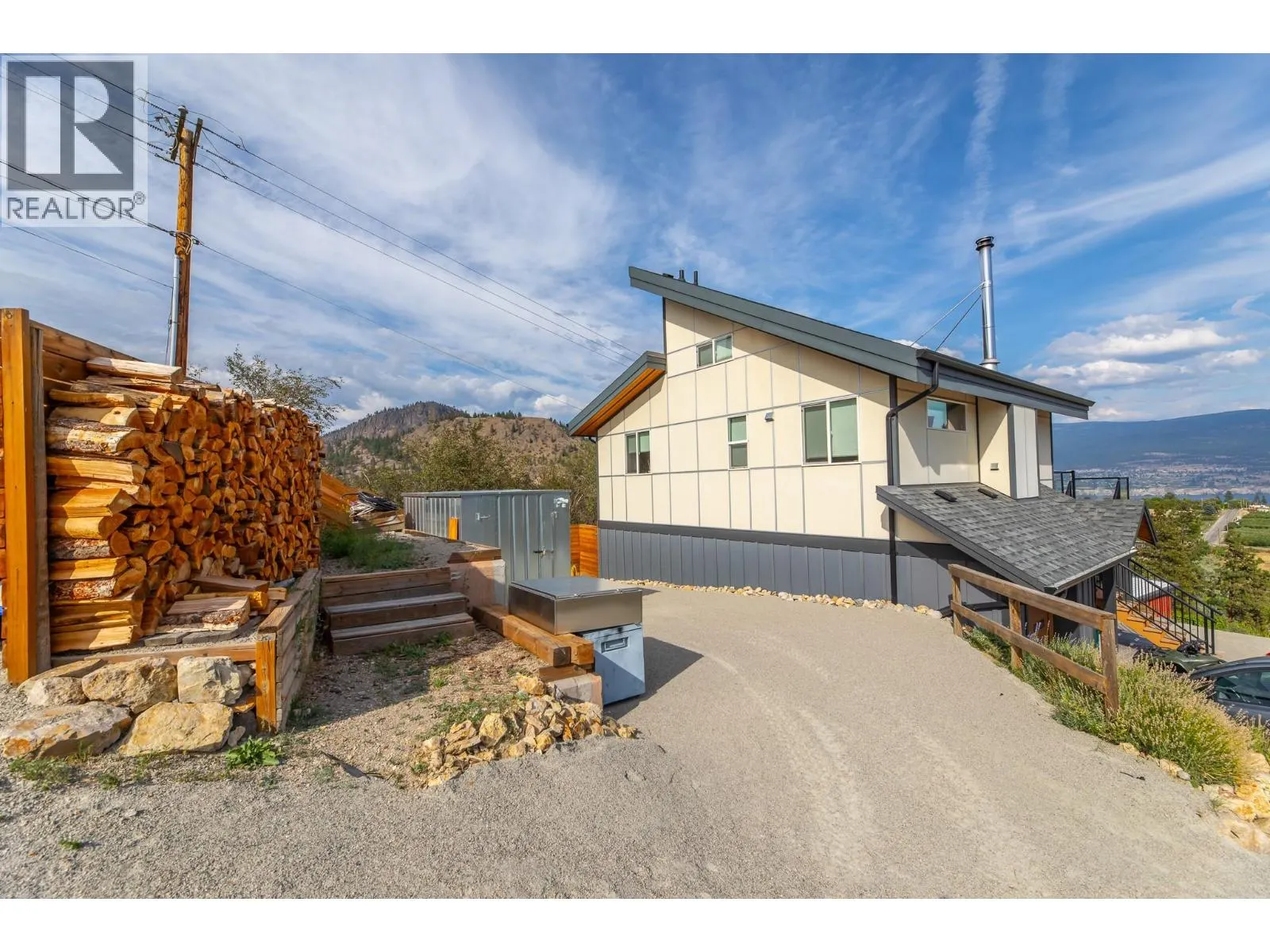9003 Gilman Road