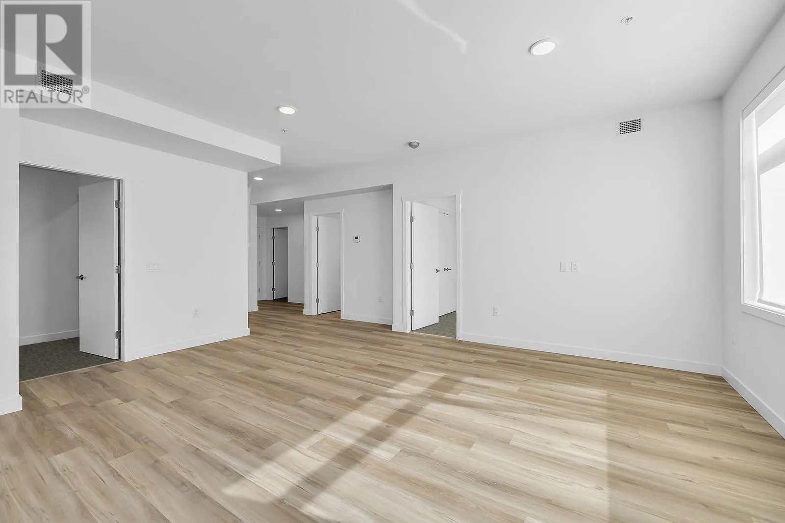 1057 Frost Road Unit# 318