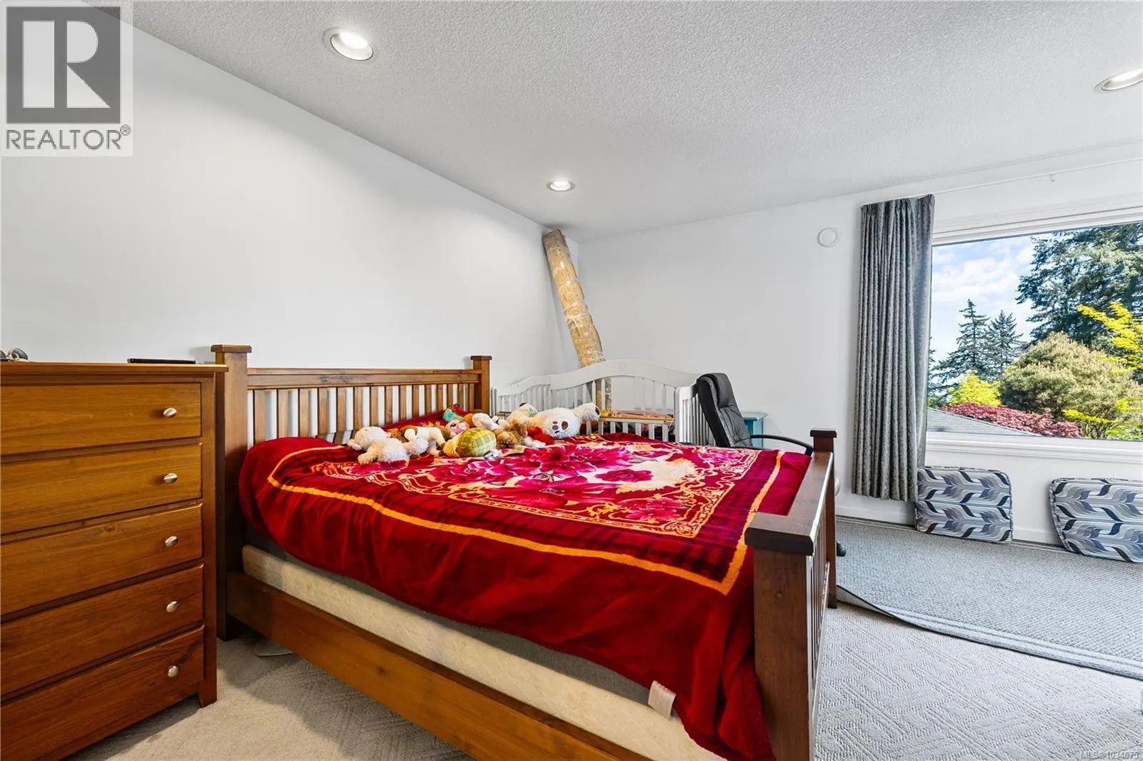 2315 Departure Bay Rd