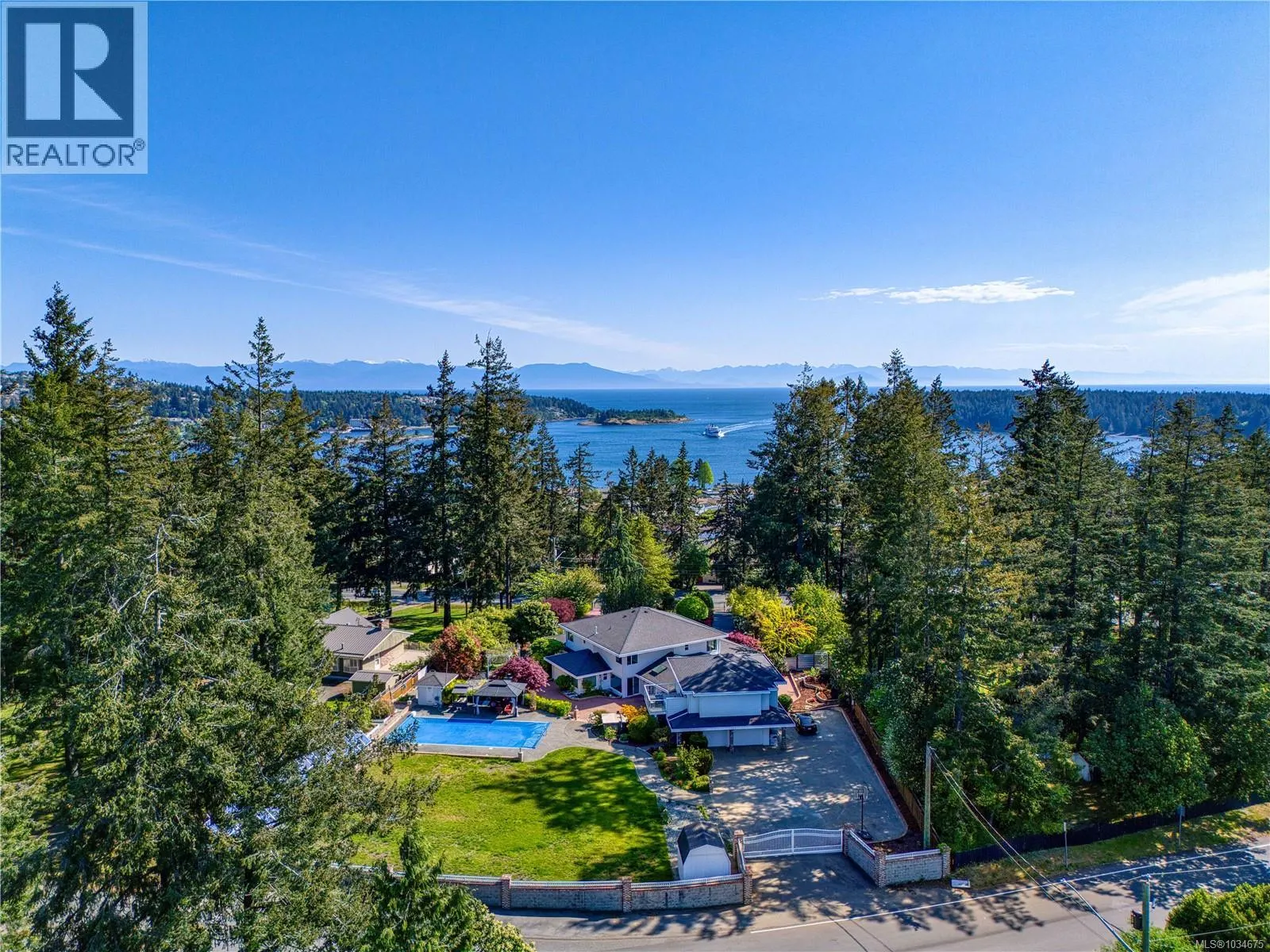 2315 Departure Bay Rd