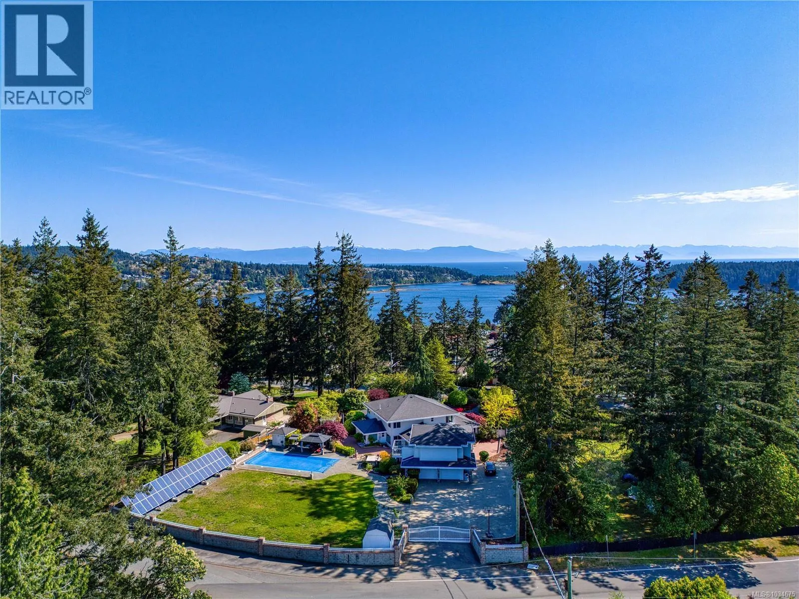 2315 Departure Bay Rd
