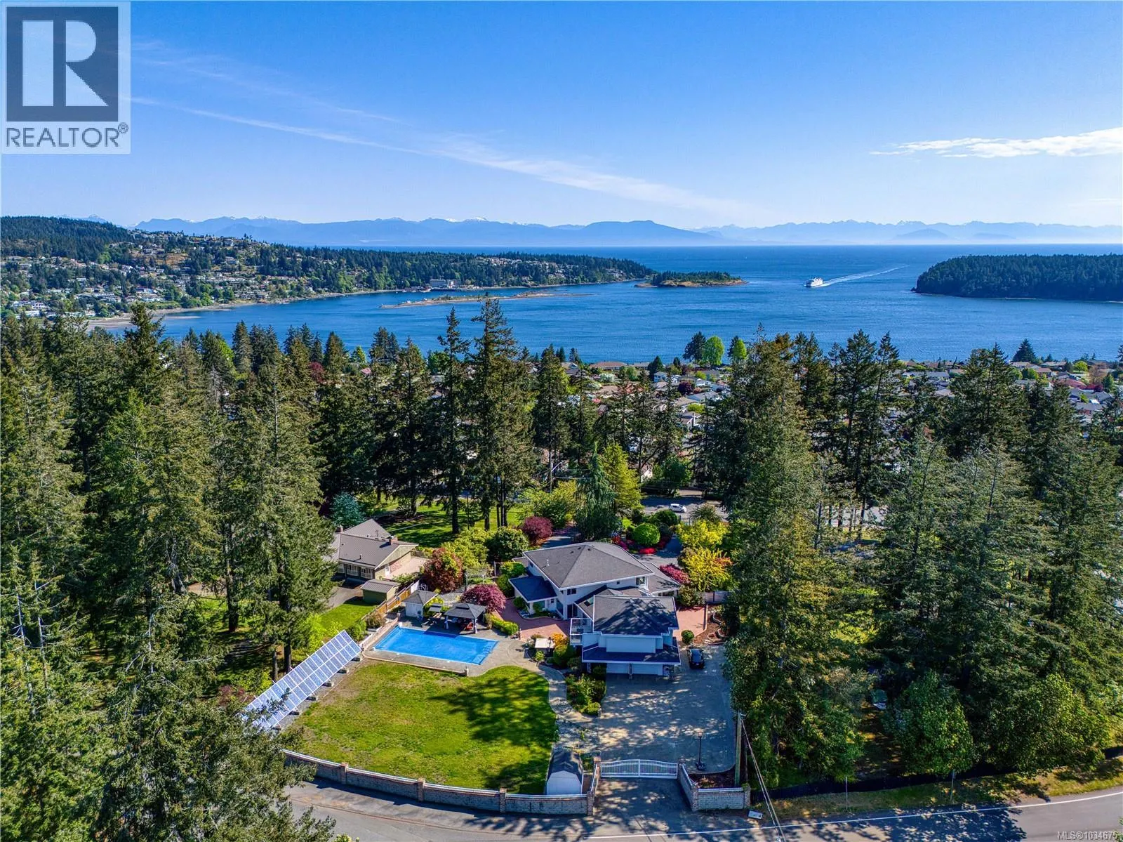 2315 Departure Bay Rd