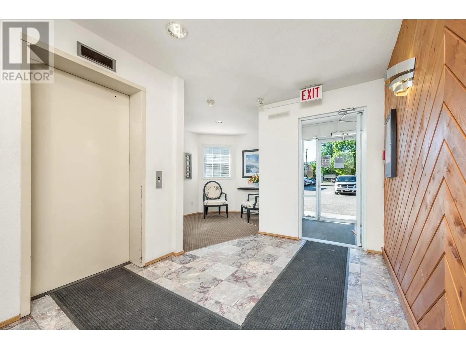 3609 30 Avenue Unit# 209