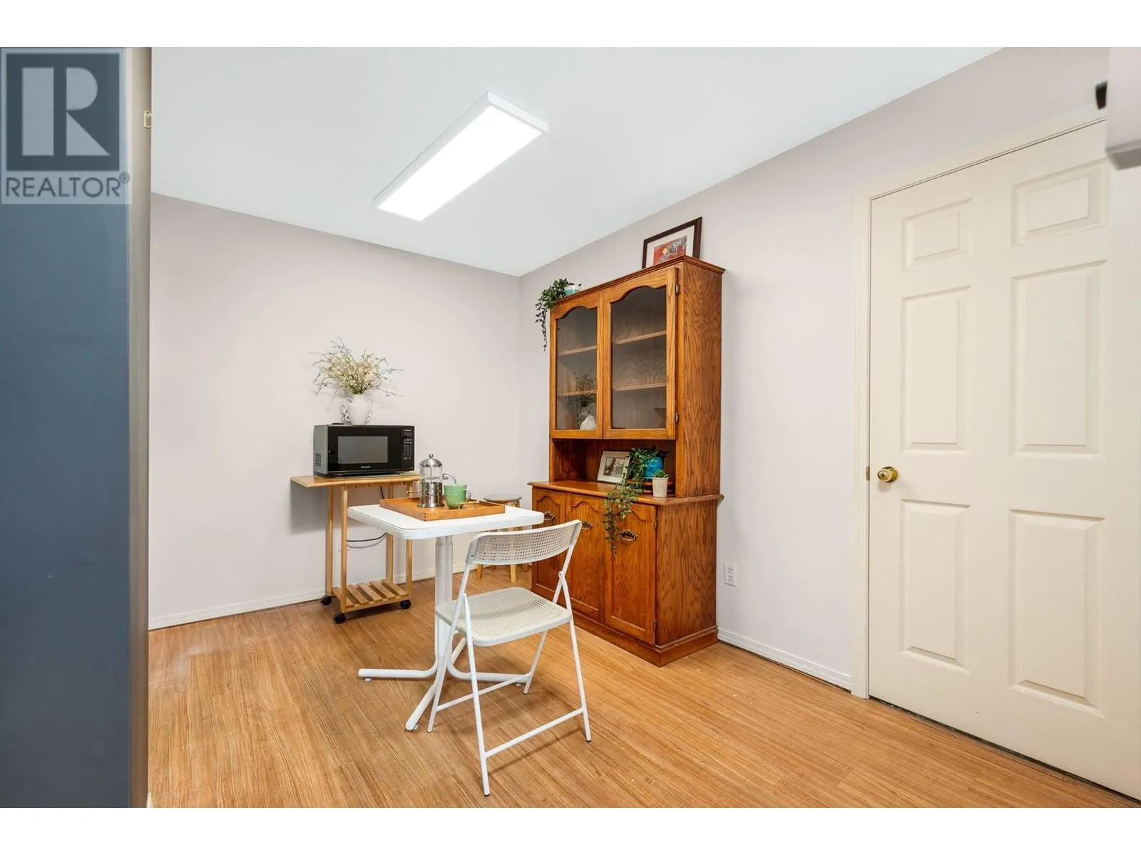 3609 30 Avenue Unit# 209