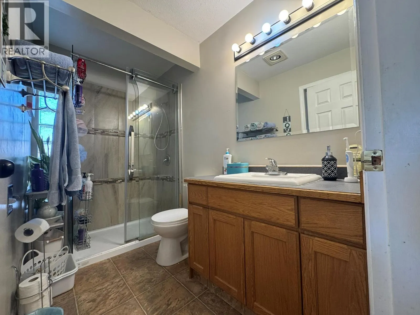 7137 TUCELNUIT Drive
