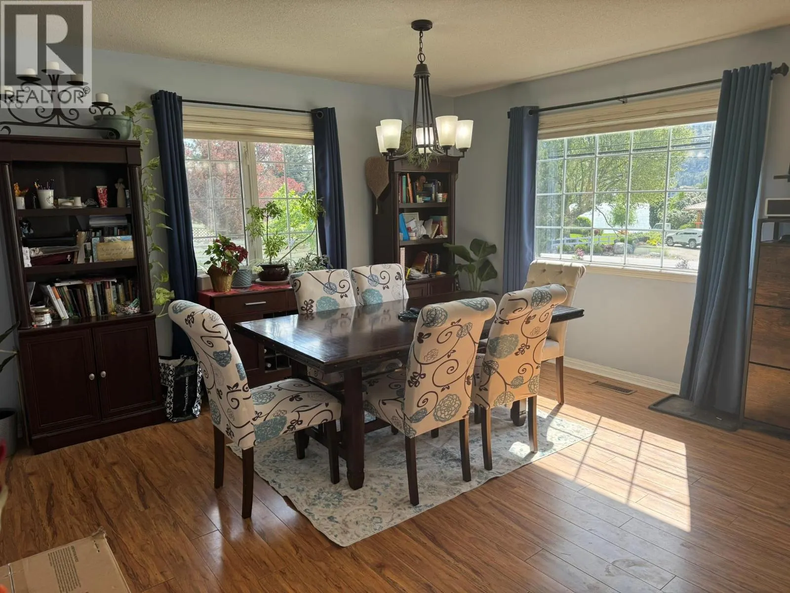 7137 TUCELNUIT Drive