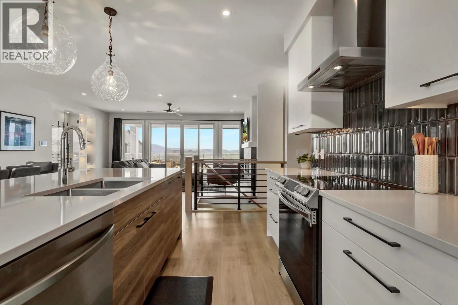 1131 Collinson Court
