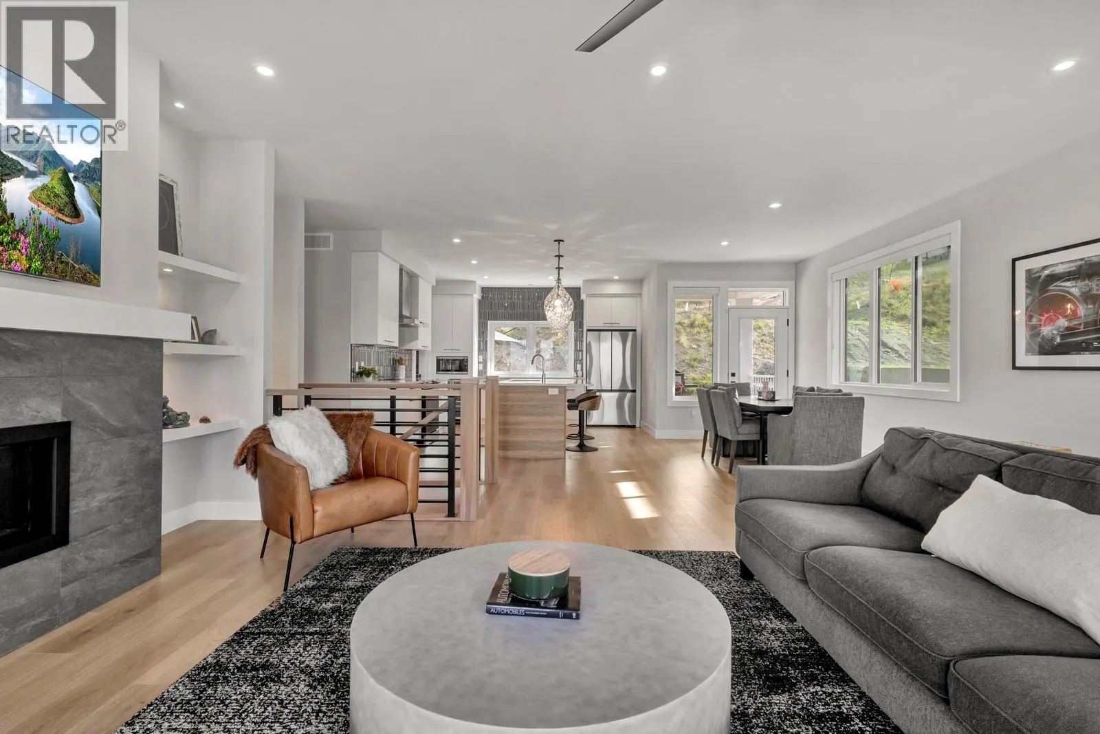 1131 Collinson Court