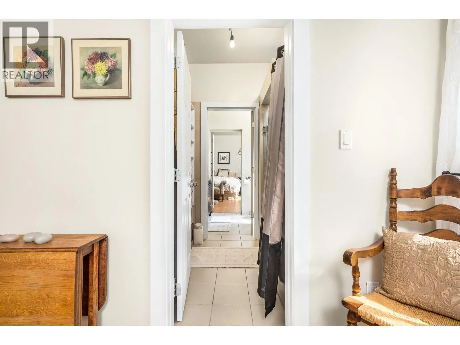 4 Hollingsworth Road