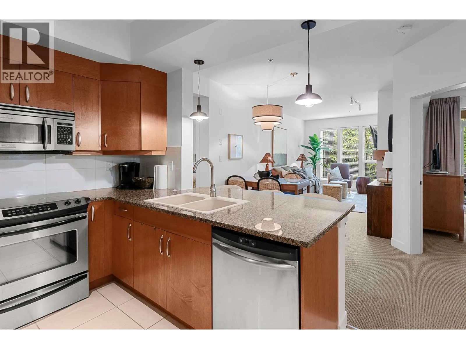 7343 Okanagan Landing Road Unit# 1110