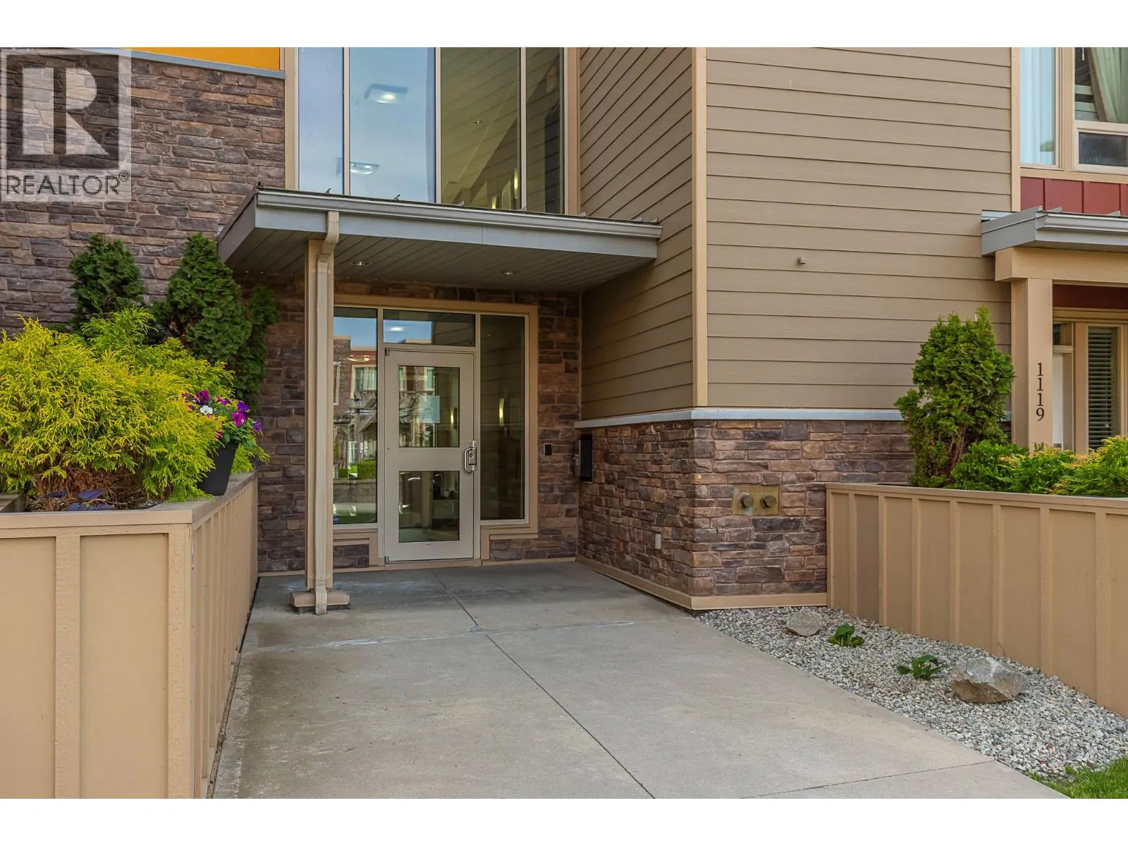 7343 Okanagan Landing Road Unit# 1110