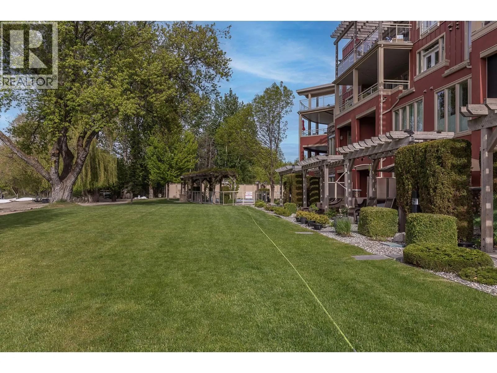 7343 Okanagan Landing Road Unit# 1110