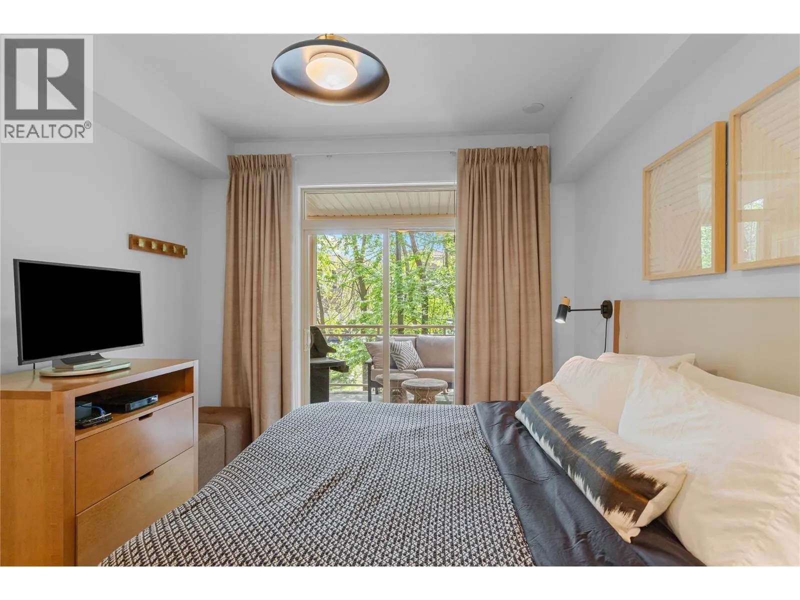 7343 Okanagan Landing Road Unit# 1110