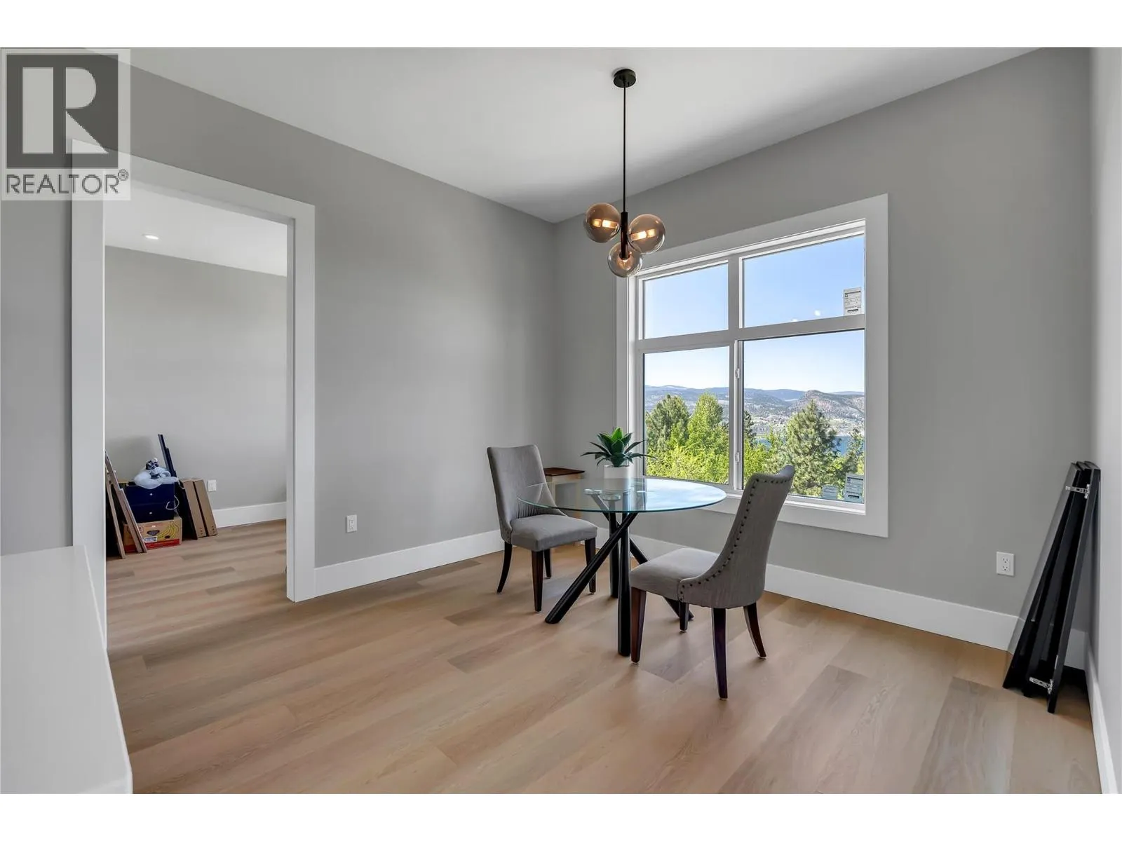 2835 Outlook Way