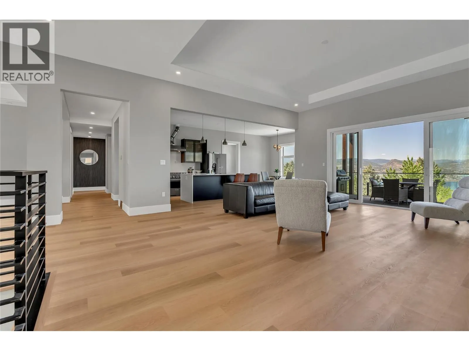 2835 Outlook Way