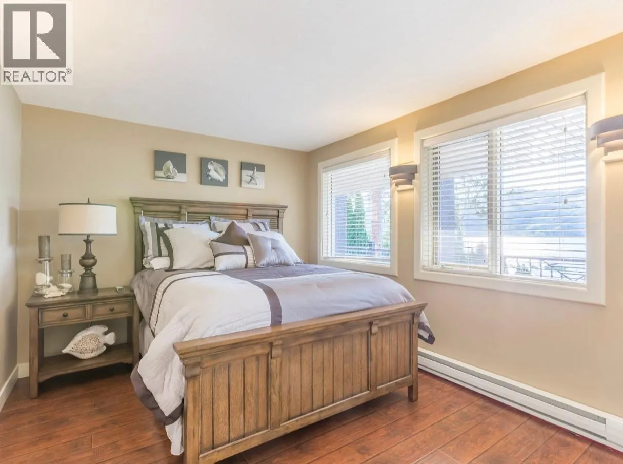 15010 & 15020 Tamarack Drive