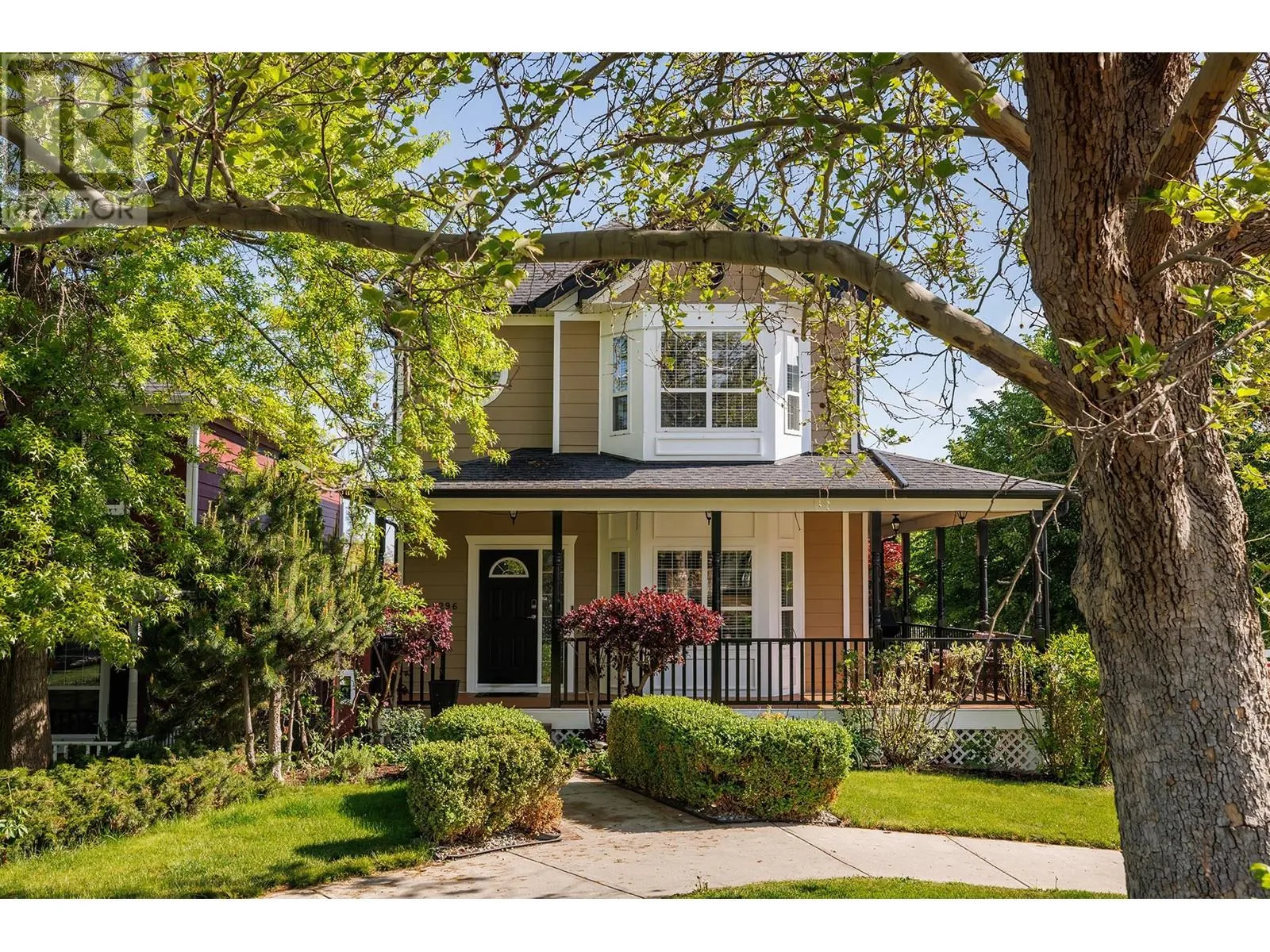 5296 Allenby Lane