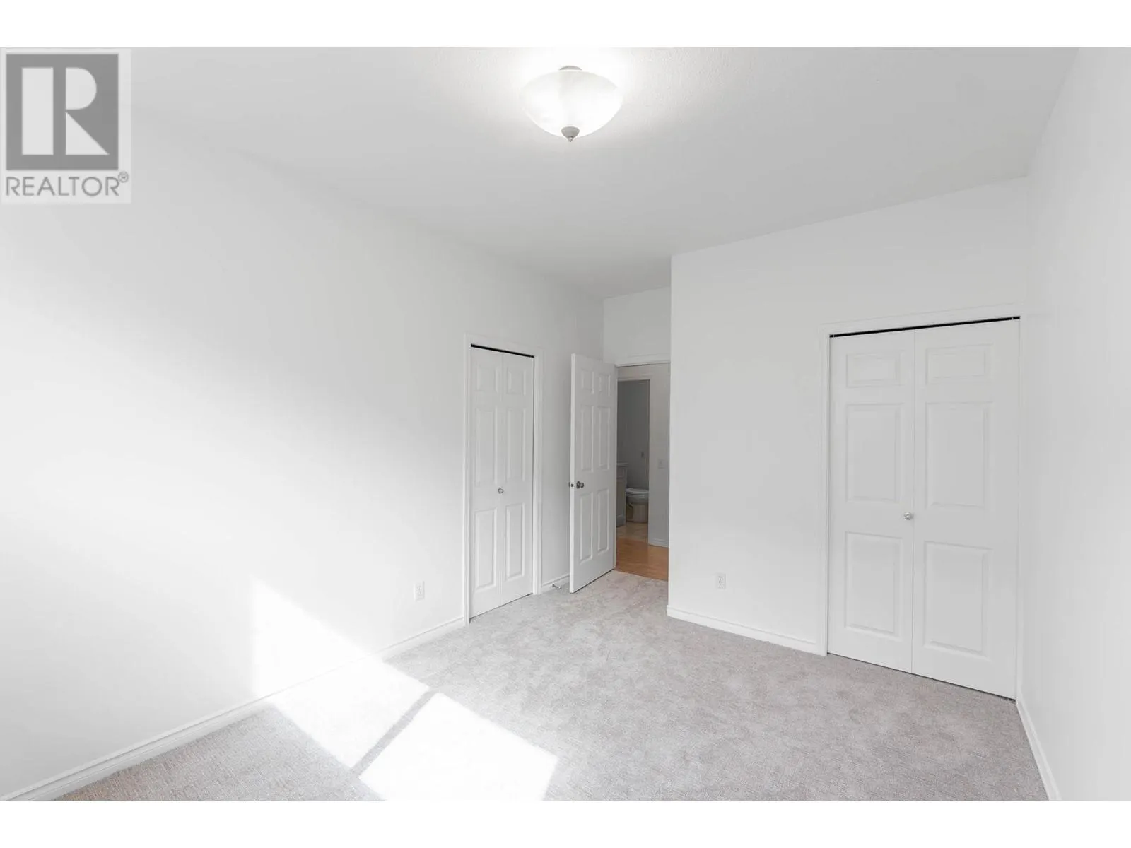 3360 Old Okanagan Highway Unit# 140