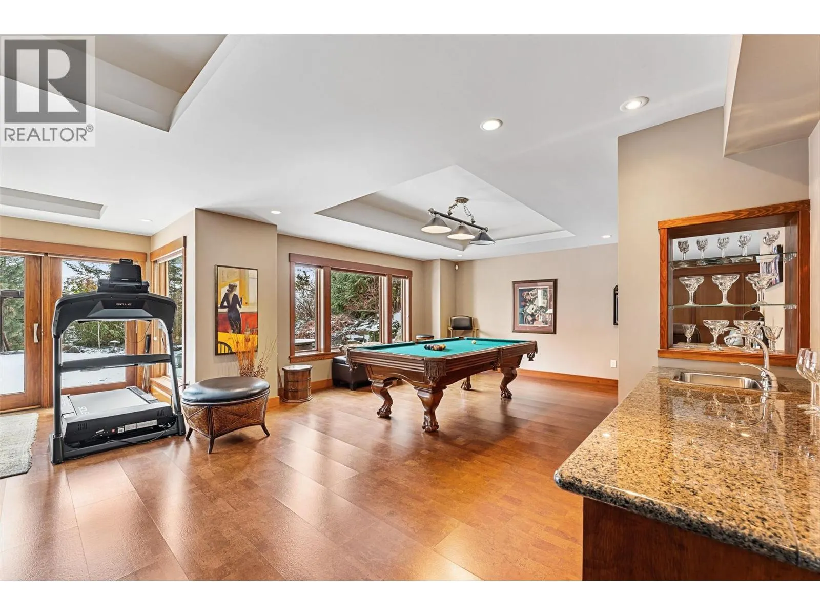 427 Long Ridge Drive