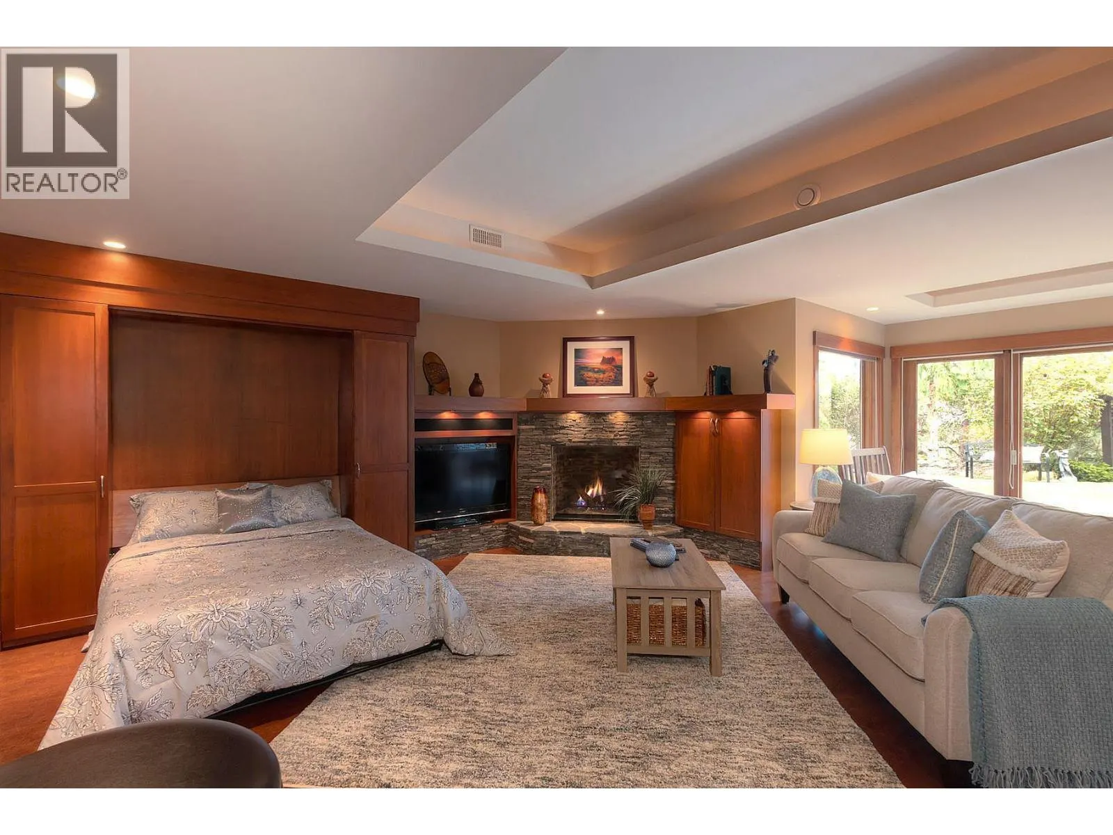 427 Long Ridge Drive