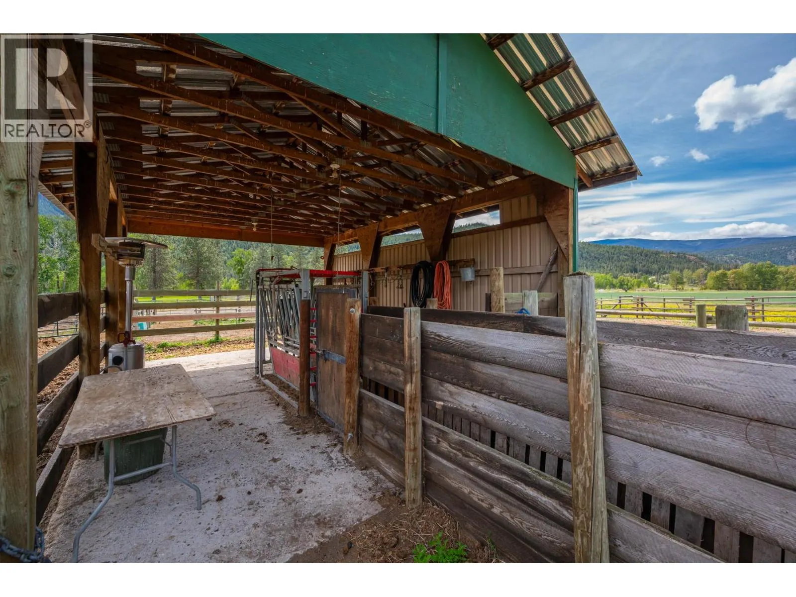 2225 Hazelhurst Road