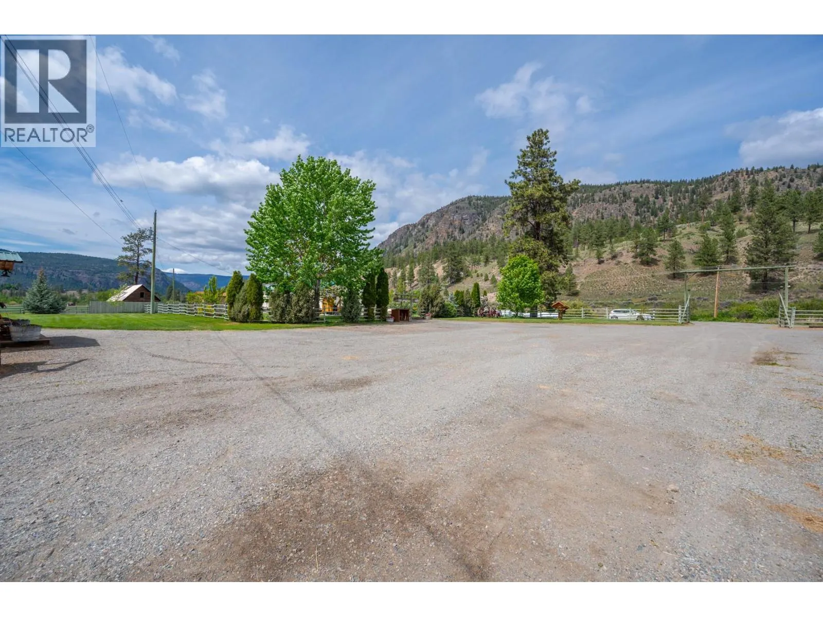 2225 Hazelhurst Road