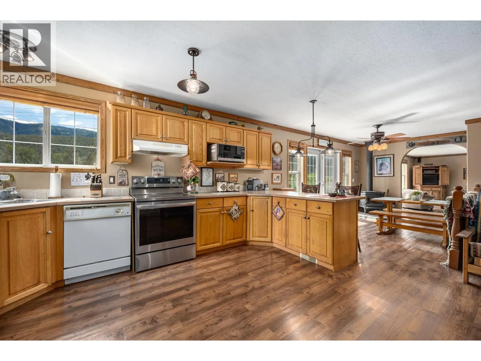 2225 Hazelhurst Road