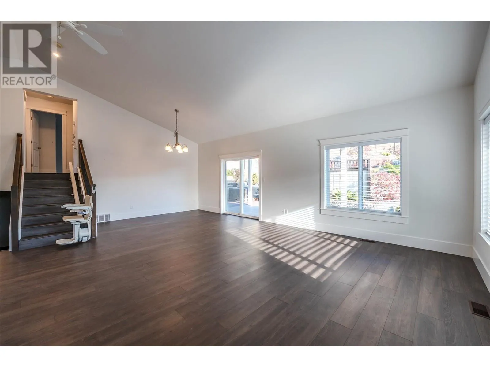 4400 MCLEAN CREEK Road Unit# 301