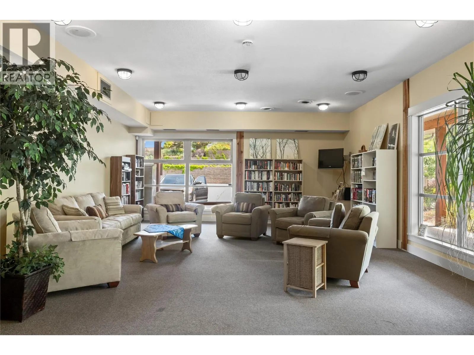 7760 Okanagan Landing Road Unit# 97 Lot# 100