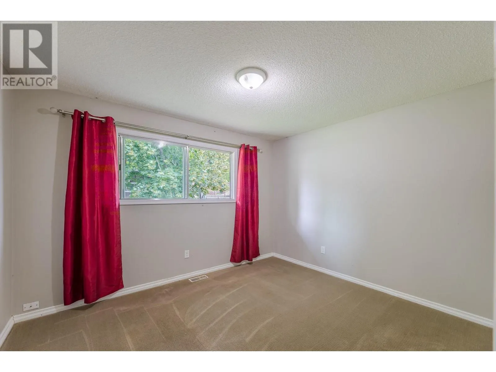 611 East Side Road