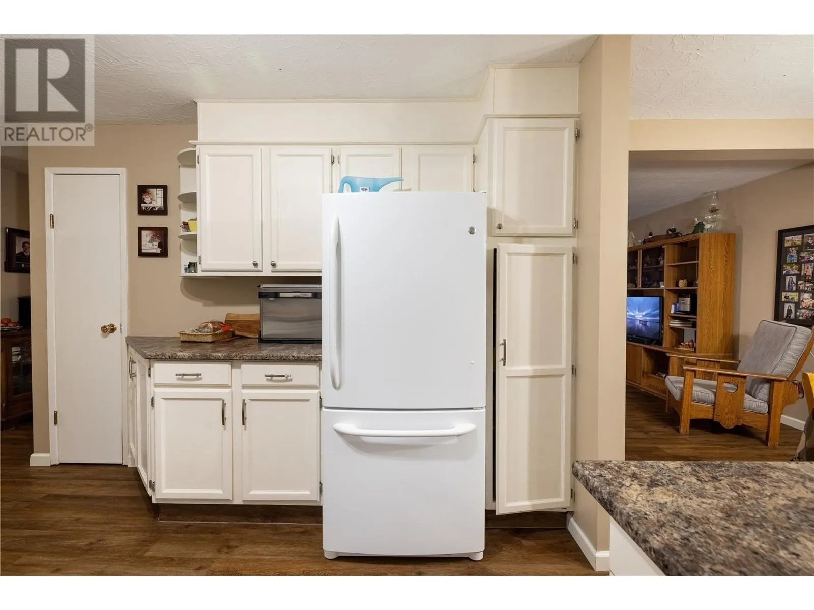 10750 Highway 97 Highway