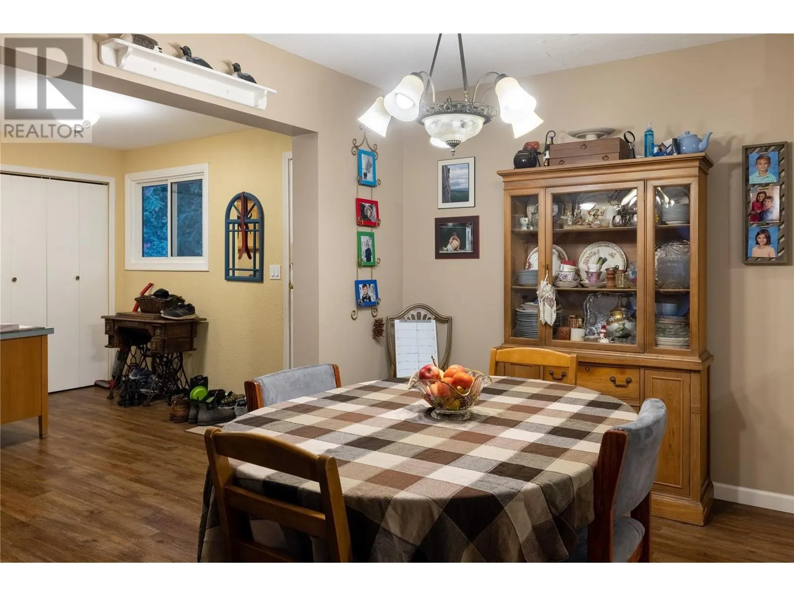 10750 Highway 97 Highway