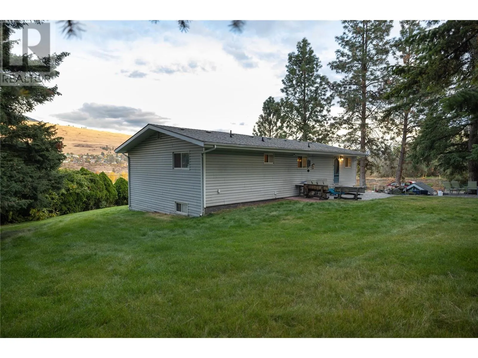 10750 Highway 97 Highway