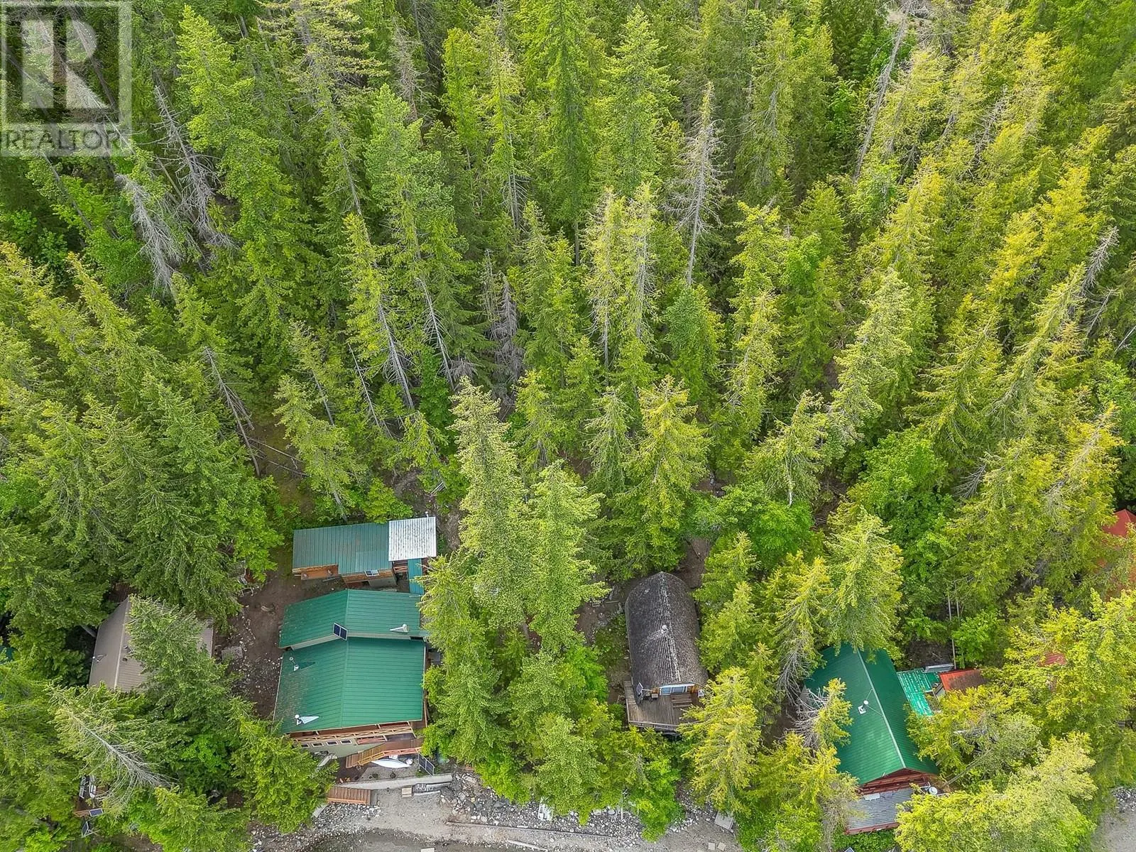 27 Crescent Bay