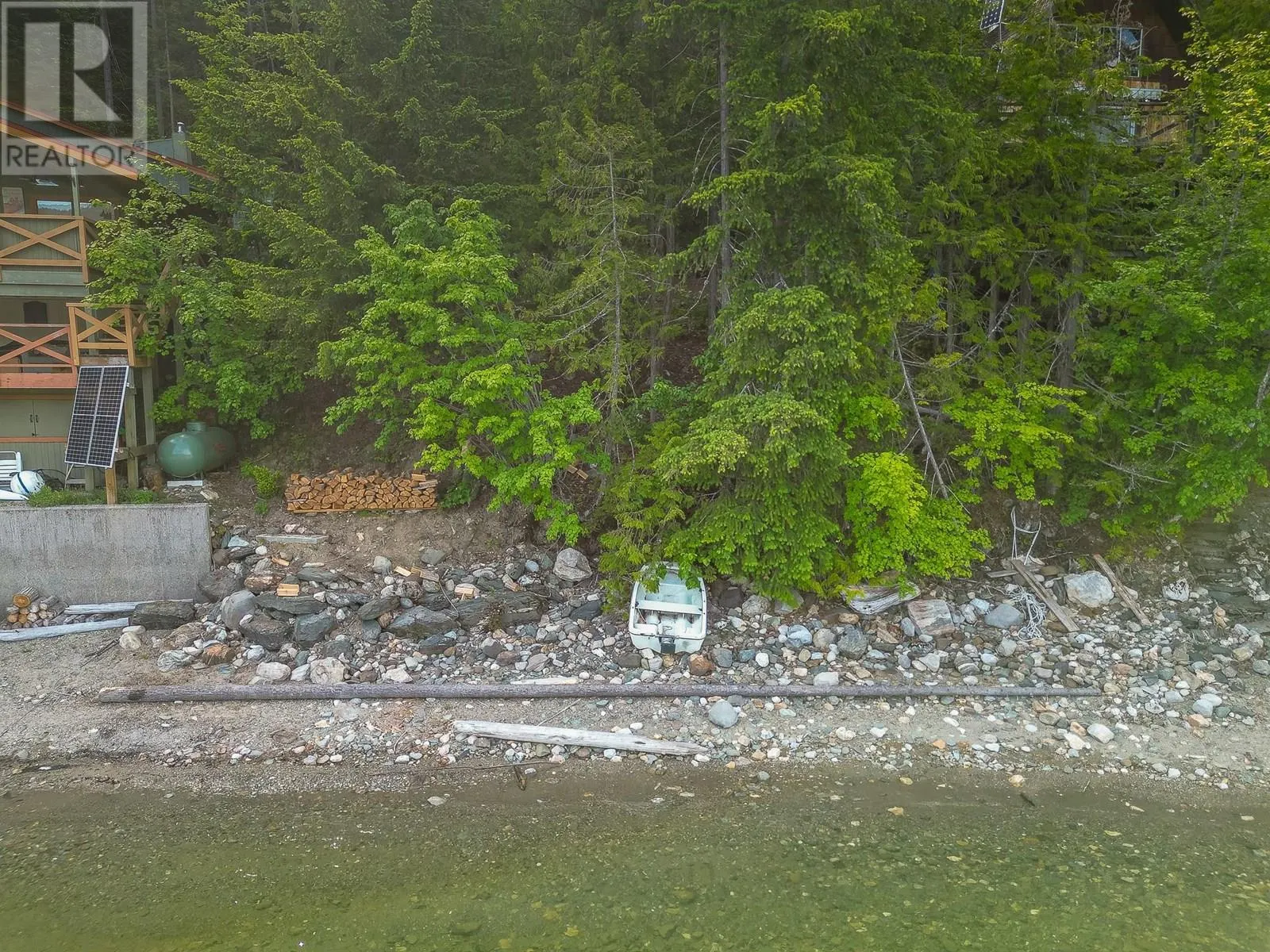 27 Crescent Bay