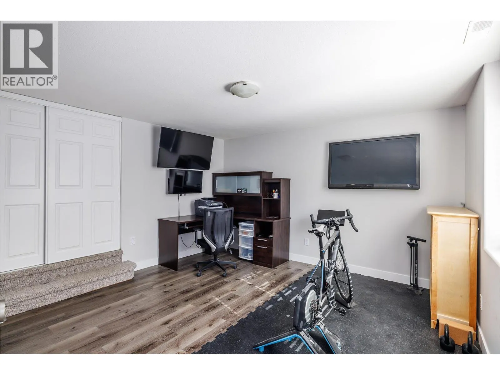 841 Churchill Court