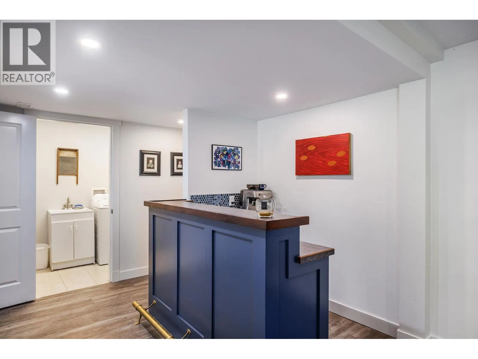 841 Churchill Court