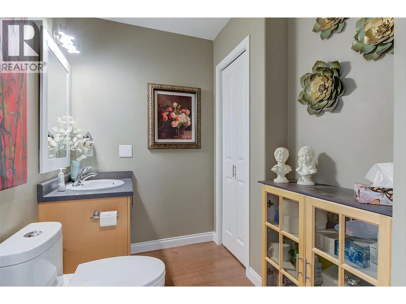 5205 Sandhills Drive